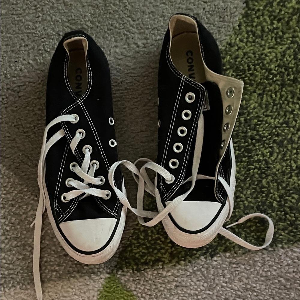 Converse Black and White Canvas Shoes euc